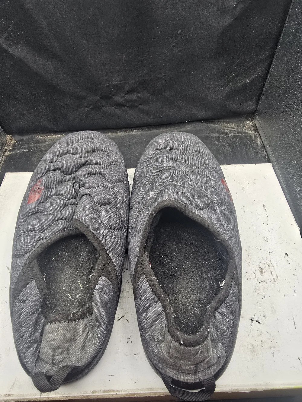 The North Face Gray Quilted Slip-On Slippers with Red Logo